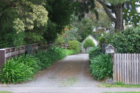 Photo of property in 38 Ngarara Road, Waikanae, 5036
