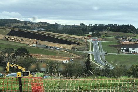 Photo of property in 51 Kowhai Road, Orewa, Silverdale, 0992