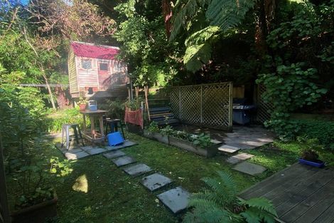 Photo of property in 56 Holloway Road, Aro Valley, Wellington, 6021