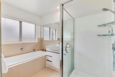 Photo of property in 25 Pioneer Rise, Silverdale, 0932