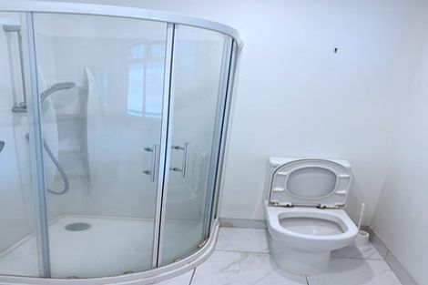 Photo of property in 49 Chilcott Road, Henderson, Auckland, 0612