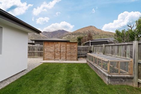 Photo of property in 22 Lochnagar Drive, Lake Hayes, Queenstown, 9304