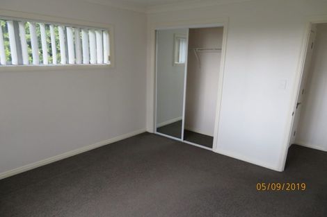 Photo of property in 3a Trelawn Place, Cockle Bay, Auckland, 2014