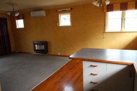 Photo of property in 3 Kent Crescent, Awapuni, Palmerston North, 4412
