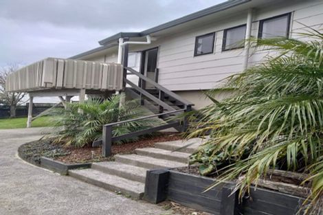 Photo of property in 2/332 Whangaparaoa Road, Stanmore Bay, Whangaparaoa, 0932