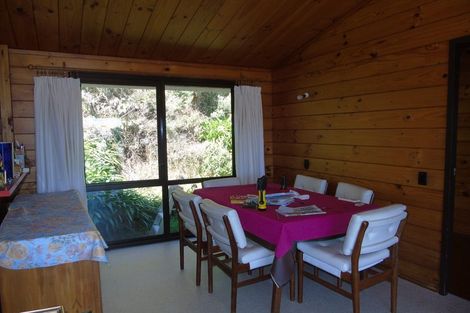 Photo of property in 18 Glamorgan Street, Northland, Wellington, 6012