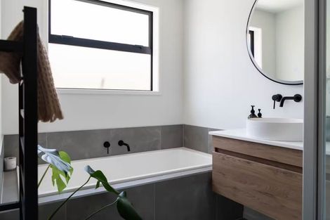 Photo of property in 2 Whakatuora Road, Karaka, 2124