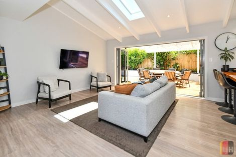 Photo of property in 44 Rushgreen Avenue, Pahurehure, Papakura, 2113