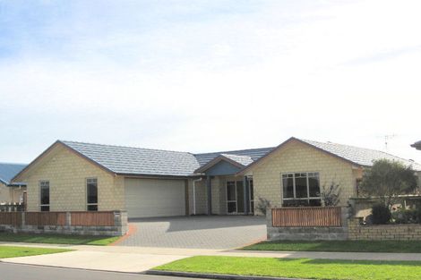 Photo of property in 26 Wentworth Drive, Rototuna North, Hamilton, 3210