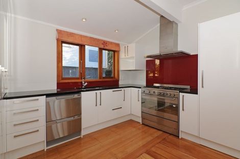 Photo of property in 25 Pinnacle Street, Seatoun, Wellington, 6022