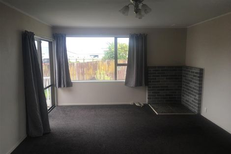 Photo of property in 13 Kern Place, Manurewa, Auckland, 2102