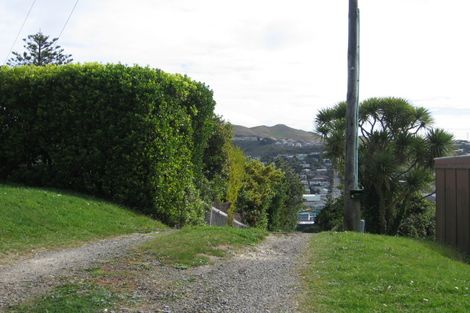 Photo of property in 4 Chesterton Street, Johnsonville, Wellington, 6037