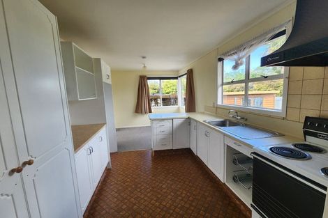 Photo of property in 41 Parrs Cross Road, Henderson, Auckland, 0612