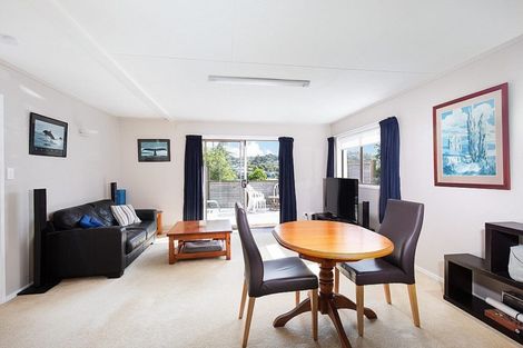 Photo of property in 221 Vipond Road, Stanmore Bay, Whangaparaoa, 0932