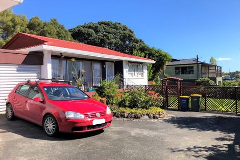 Photo of property in 3/191 Lake Road, Belmont, Auckland, 0622