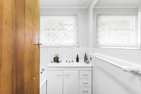 Photo of property in 48 Houchens Road, Glenview, Hamilton, 3206