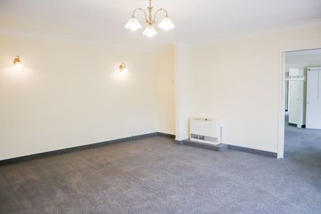 Photo of property in 229 Avonhead Road, Avonhead, Christchurch, 8042