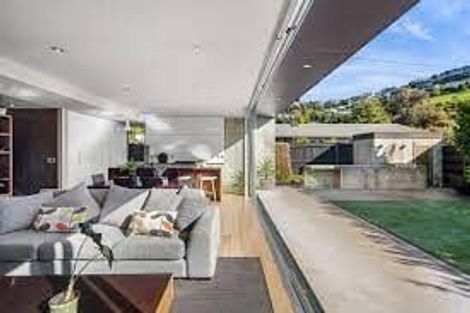 Photo of property in 20 Augusta Street, Redcliffs, Christchurch, 8081