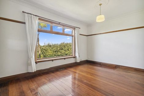 Photo of property in 5 Grosvenor Terrace, Wadestown, Wellington, 6012