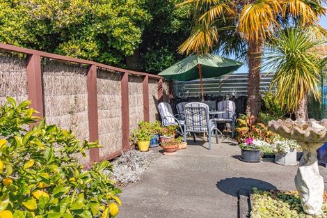 Photo of property in 27 Great North Road, Saint Johns Hill, Whanganui, 4501