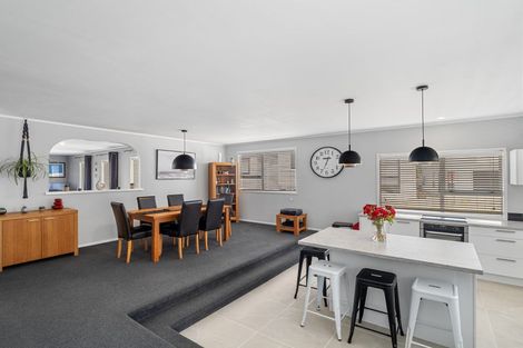 Photo of property in 38 John Downs Drive, Browns Bay, Auckland, 0630