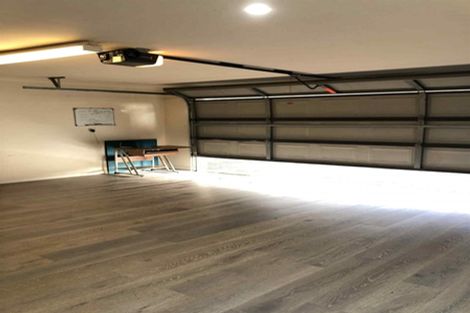 Photo of property in 13 Belcoo Crescent, East Tamaki, Auckland, 2013