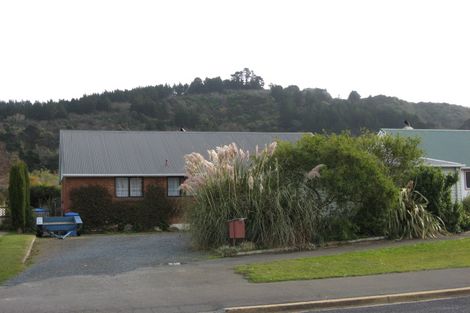 Photo of property in 37 Albertson Avenue, Port Chalmers, 9023