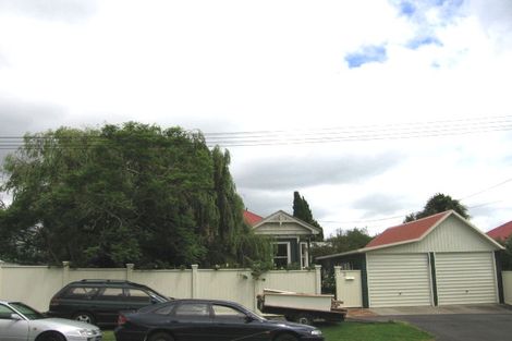 Photo of property in 3 First Avenue, Stanley Point, Auckland, 0624