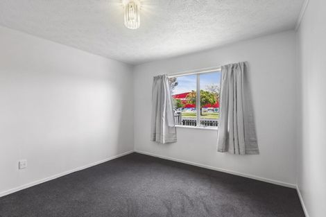 Photo of property in 496 Roscommon Road, Clendon Park, Auckland, 2103