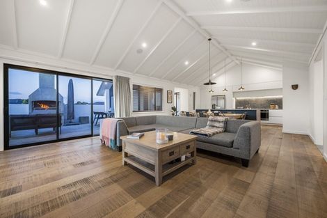 Photo of property in 6 Old Orchard Lane, Waiau Pa, Pukekohe, 2679