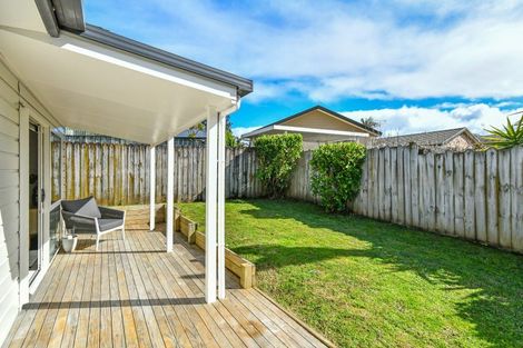 Photo of property in 31a Gossamer Drive, Pakuranga Heights, Auckland, 2010