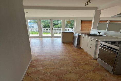 Photo of property in 155 Glenfield Road, Hillcrest, Auckland, 0626