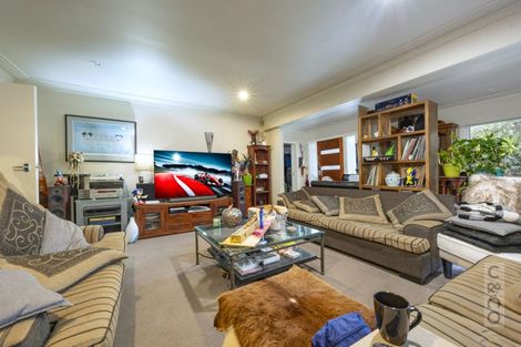 Photo of property in 106 Awaroa Road, Helensville, 0800