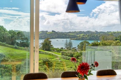 Photo of property in 31 Brick Bay Drive, Sandspit, Warkworth, 0982