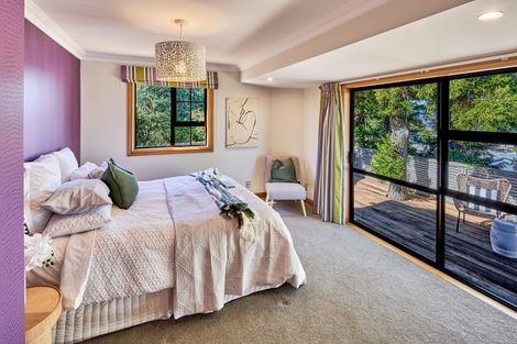 Photo of property in 63 Maungaraki Road, Korokoro, Lower Hutt, 5012