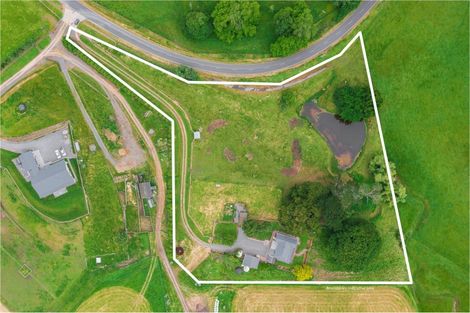 Photo of property in 413 Hatuma Road, Waipukurau, 4281