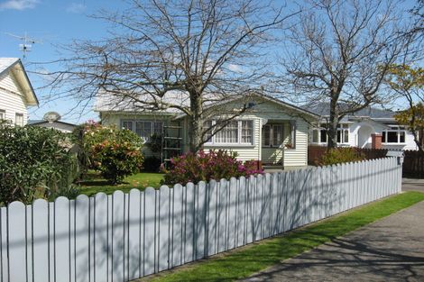 Photo of property in 20 Birdwood Road, Waterloo, Lower Hutt, 5011