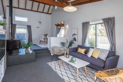 Photo of property in 12 Kew Grove, Raumati Beach, Paraparaumu, 5032