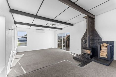 Photo of property in 19 Konini Street, Inglewood, 4330