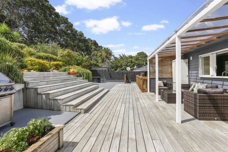 Photo of property in 18 Kanohi Terrace, Mangere Bridge, Auckland, 2022