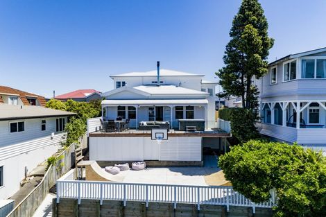 Photo of property in 11 Colenso Avenue, Hospital Hill, Napier, 4110