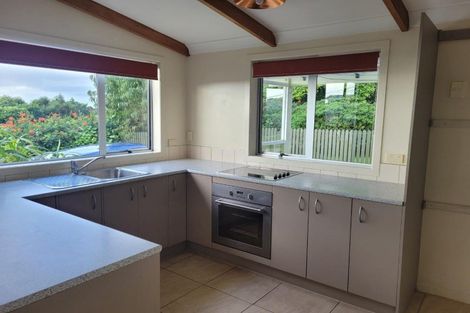 Photo of property in 55 Pioneer Road, Moturoa, New Plymouth, 4310