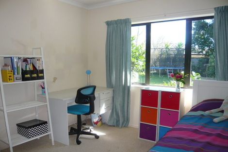 Photo of property in 7 Johnsfield Place, Rototuna, Hamilton, 3210