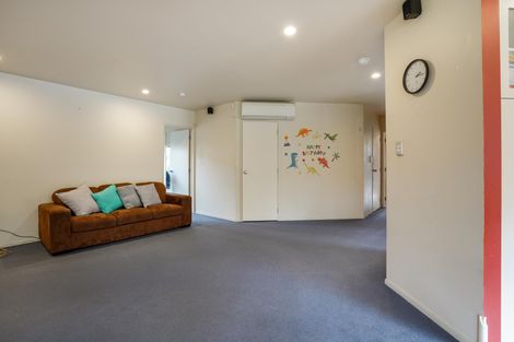 Photo of property in 24 Clearview Drive, Milson, Palmerston North, 4414