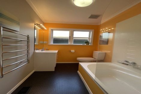 Photo of property in 66 Camperdown Road, Miramar, Wellington, 6022