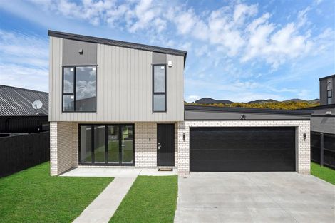 Photo of property in 16 Waikaha Street, Pokeno, 2472