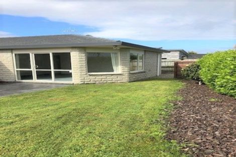 Photo of property in 20 Quadrant Heights, Paraparaumu, 5032