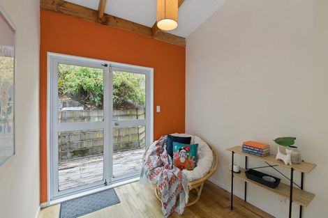 Photo of property in 8 Forest Road, Raumati South, Paraparaumu, 5032