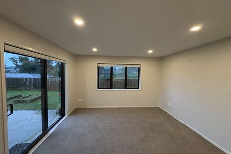 Photo of property in 5 Totarahoe Lane, Whalers Gate, New Plymouth, 4310