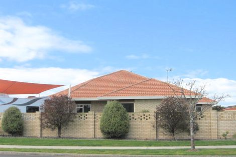 Photo of property in 35 Tuihana Drive, Papamoa Beach, Papamoa, 3118